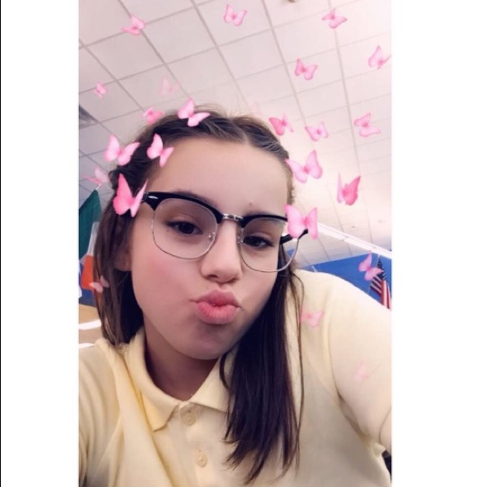 Meet your Posher, Caydence